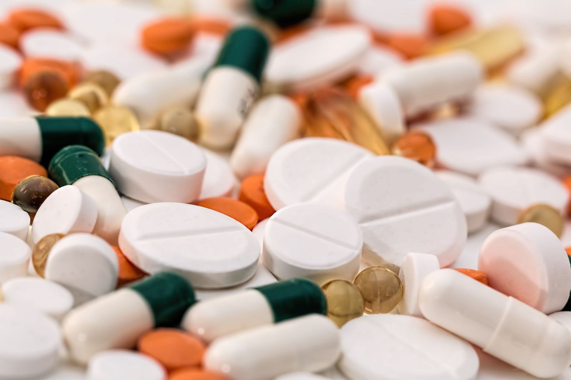 Farmacia en Valladolid, atención farmacéutica en mostrador