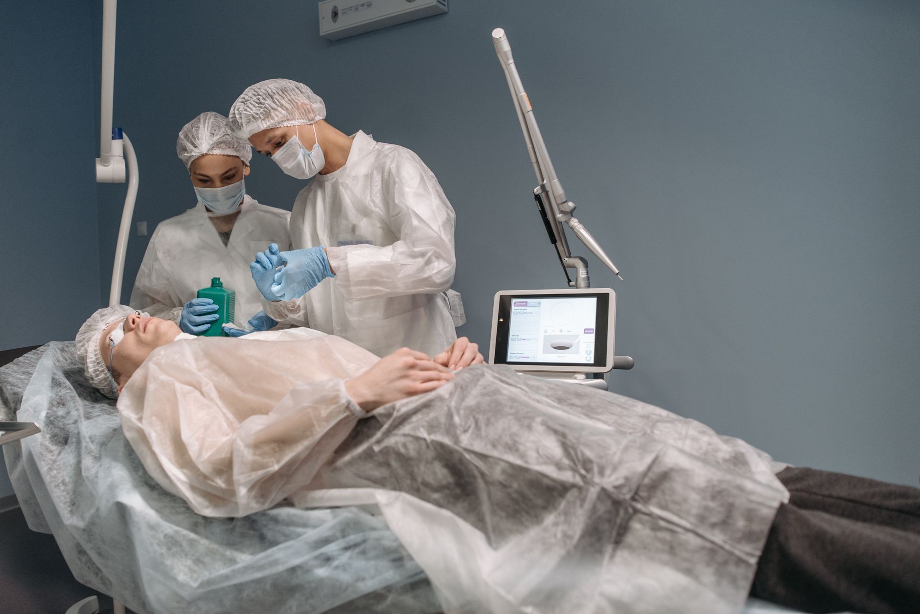 Clínica de Cirugía Plástica y Estética en Palma de Mallorca — interior y servicios