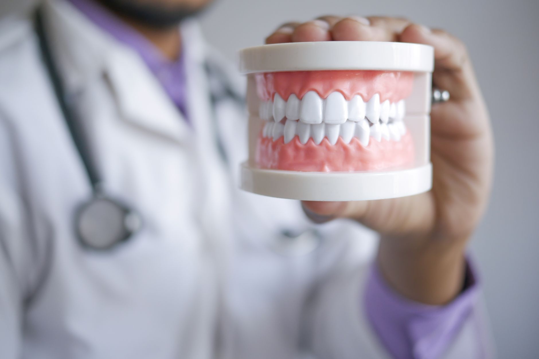 Interior de clínica dental moderna en Cáceres — Idexdental Cáceres