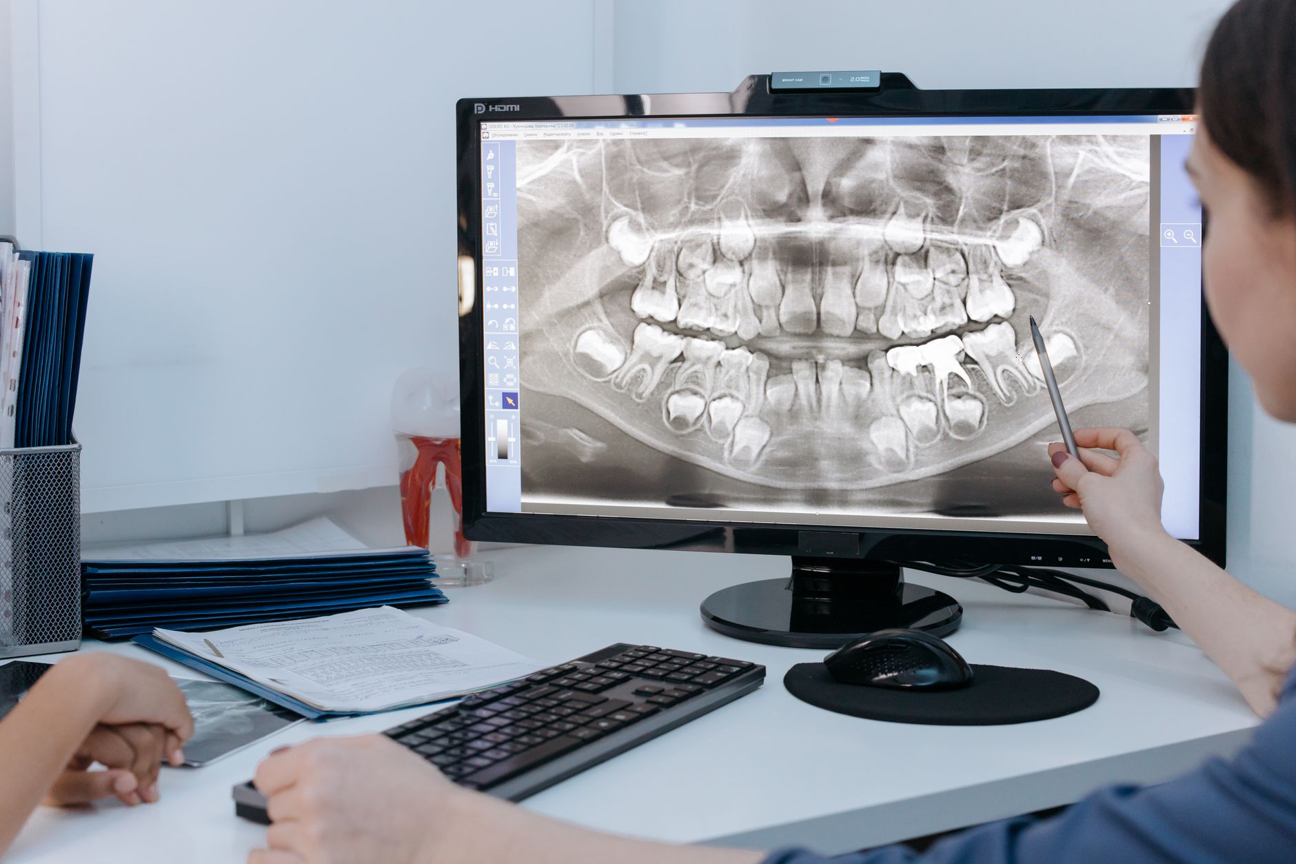 Clínica Dental y Radiología en Cuenca — interior y servicios