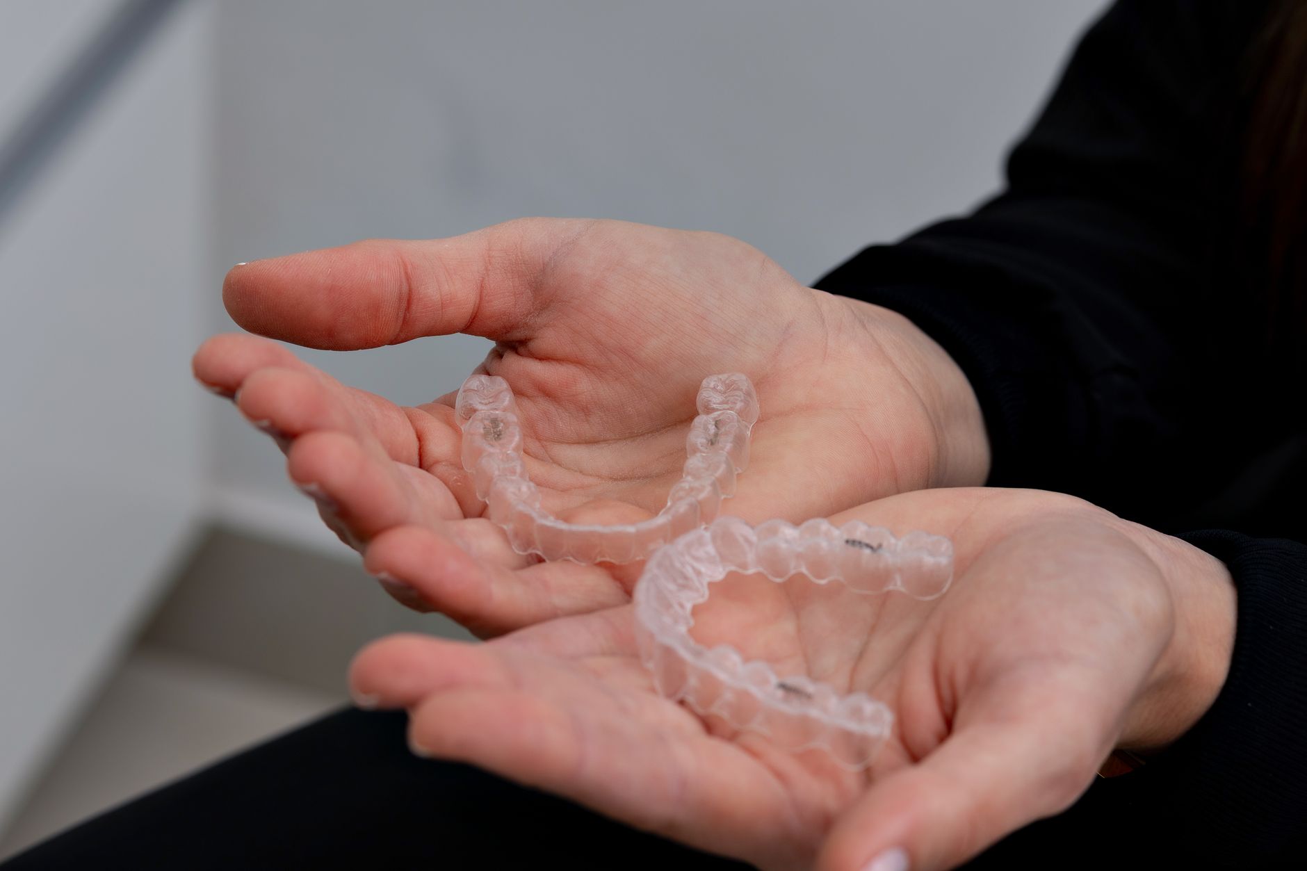 Alineadores invisibles transparentes para ortodoncia dental