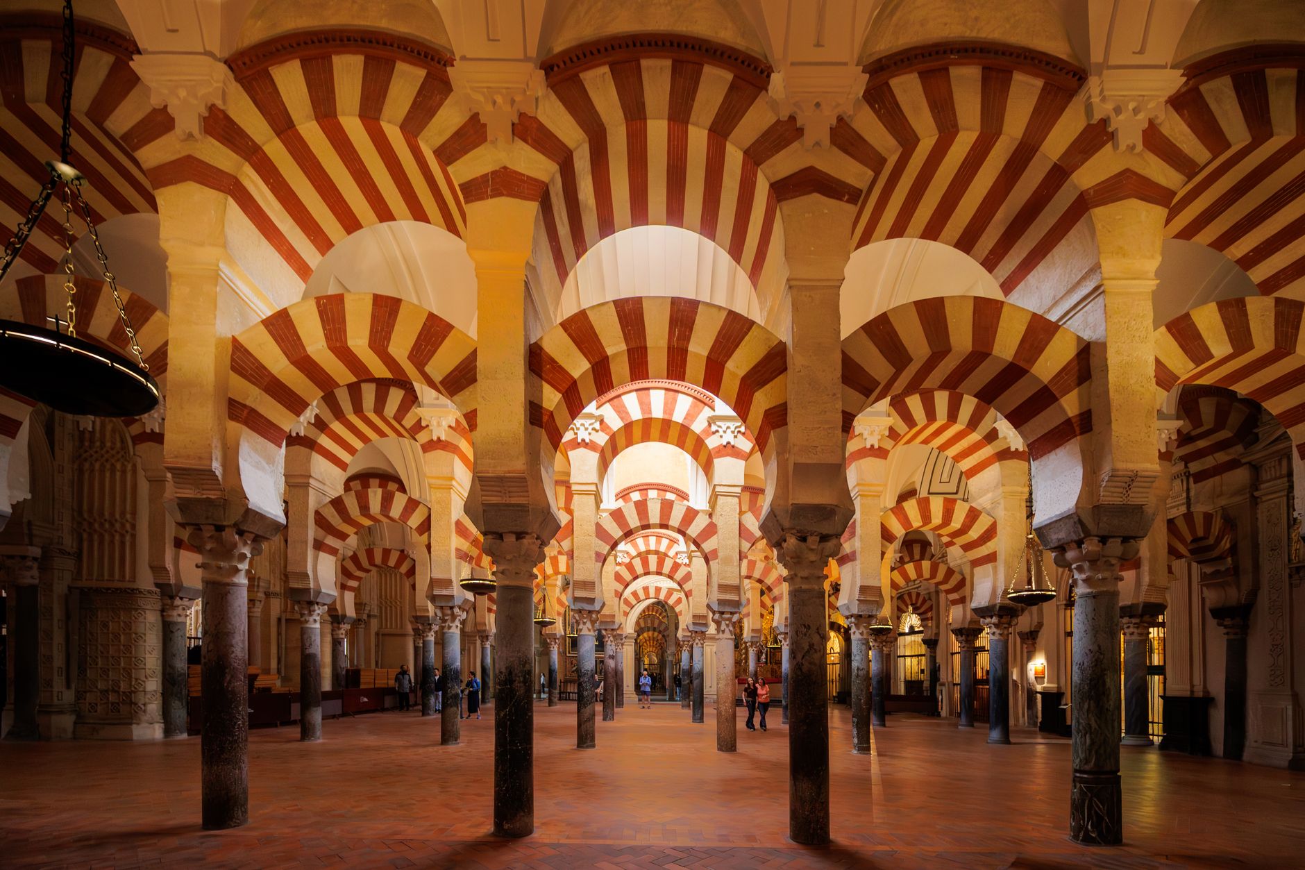 Mezquita-Catedral de Córdoba, ciudad donde se ubica la clínica